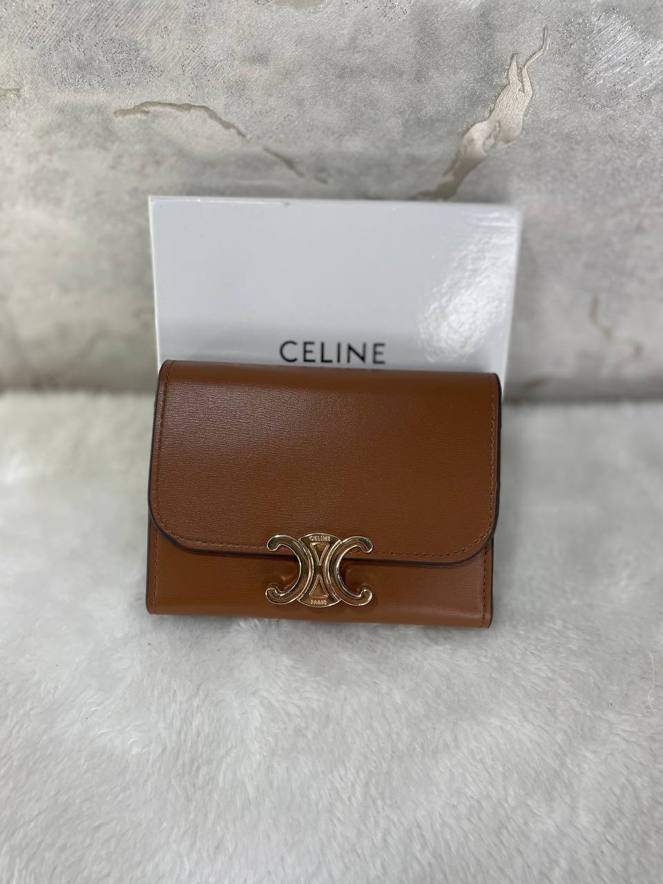 Celine avec boite
