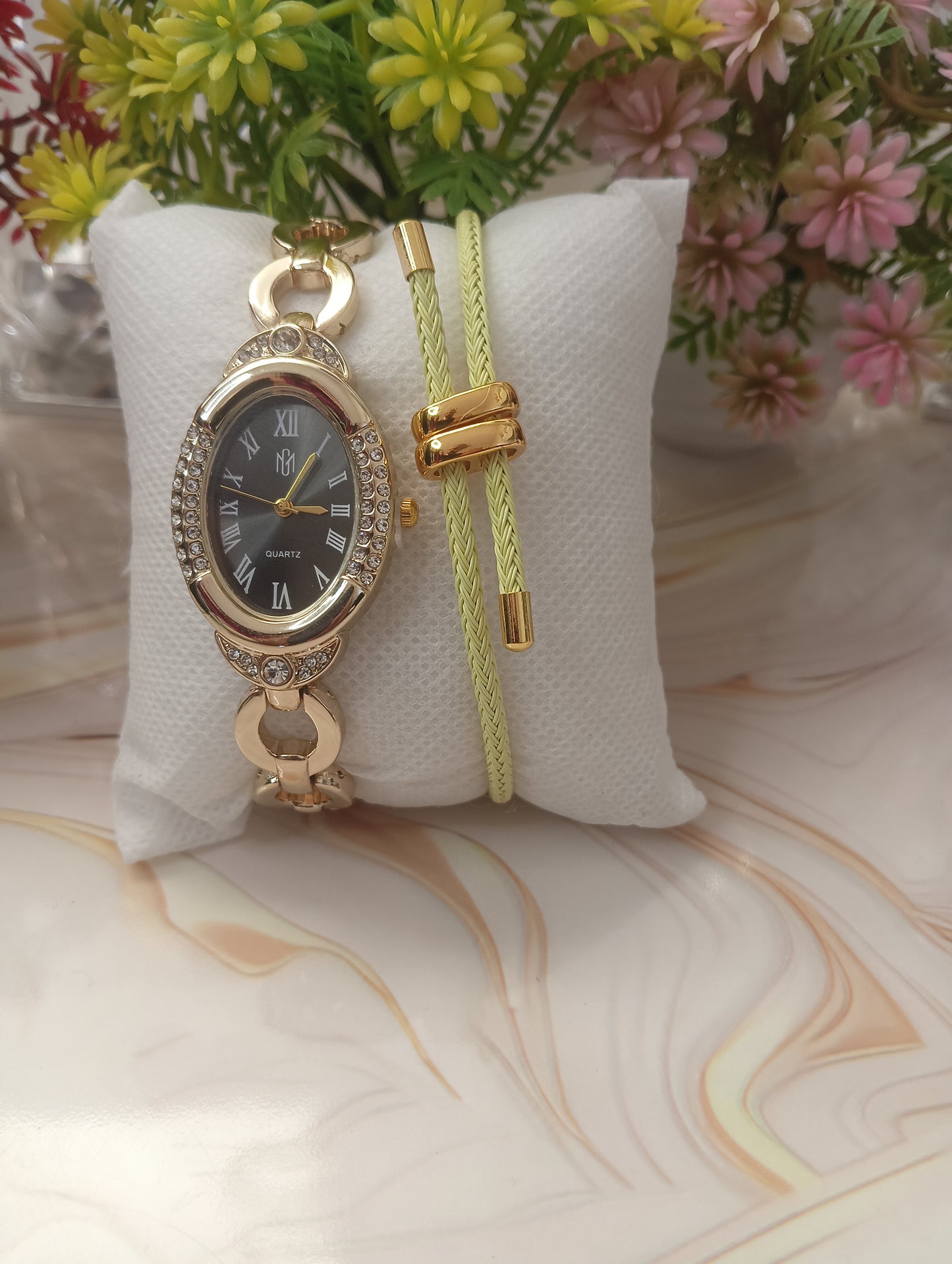 Montre plus bracelet cadeau