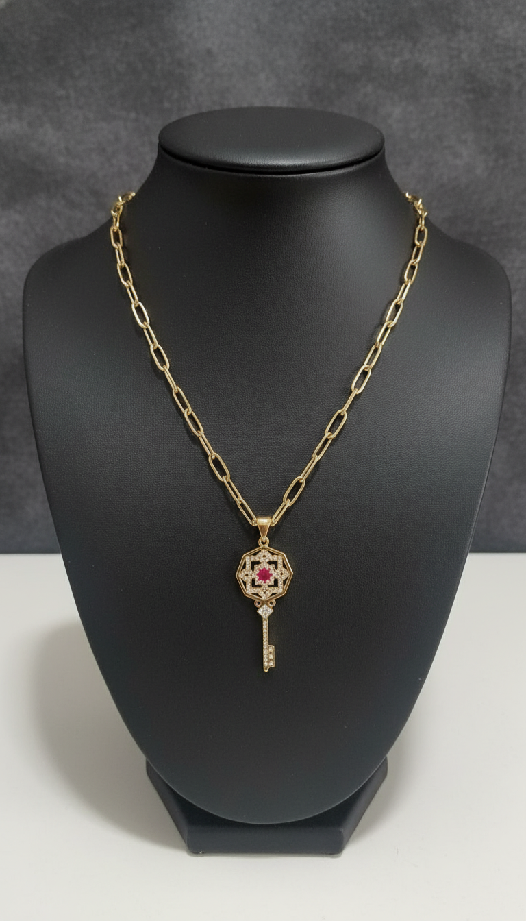 Collier clé talisman